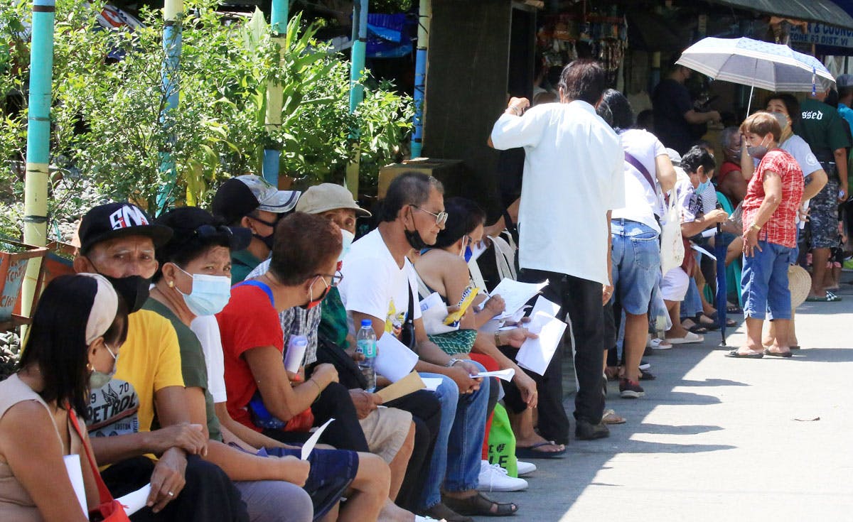 Nearly Half Of 9 Million Elderly Still Working, Poor
